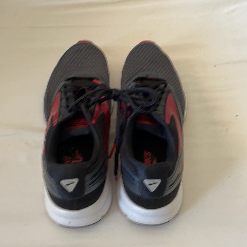NWOT - Brooks Launch 4 Lightweight Running Shoes - Picture 2 of 6